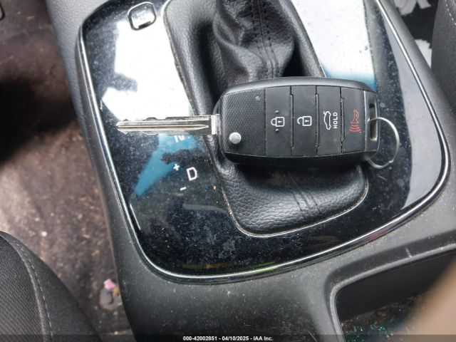 3KPFK4A78JE189304 KIA FORTE LX