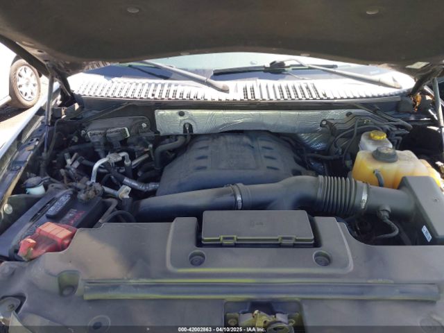 1FMJU1JT8HEA08025 Ford Expedition Xlt