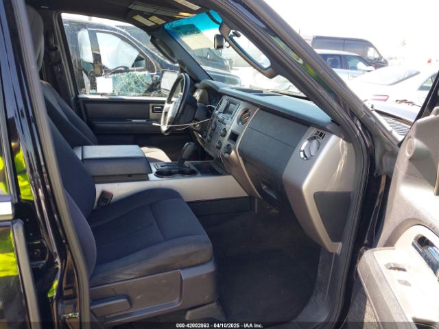 1FMJU1JT8HEA08025 Ford Expedition Xlt