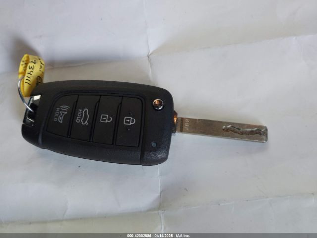 KMHLL4DG6SU934111 Hyundai ELANTRA SE