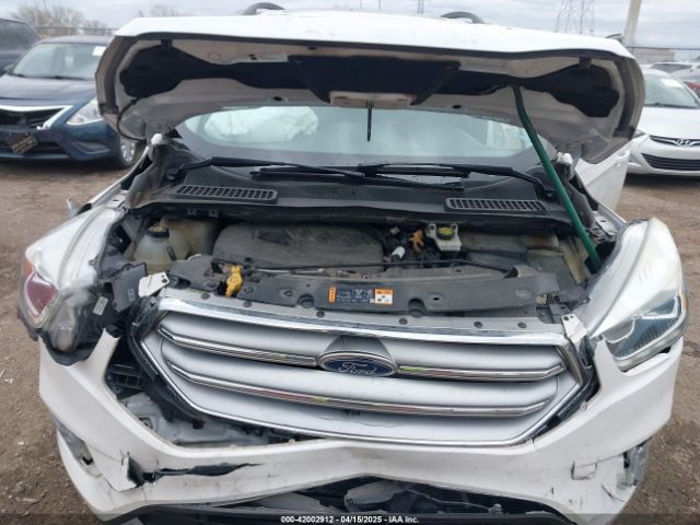 1FMCU9GDXHUB98553 Ford ESCAPE SE