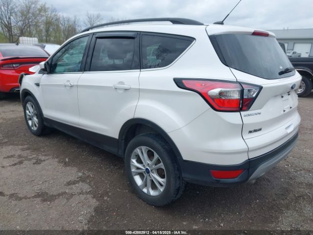 1FMCU9GDXHUB98553 Ford ESCAPE SE