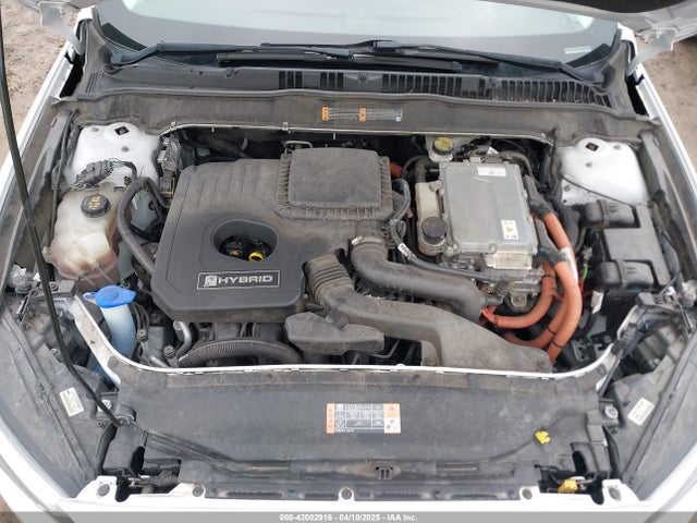 3FA6P0RU0GR397687 Ford Fusion Hybrid Titanium