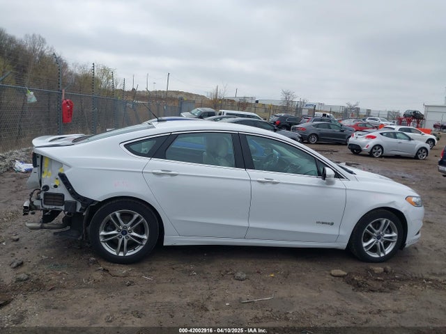 3FA6P0RU0GR397687 Ford Fusion Hybrid Titanium