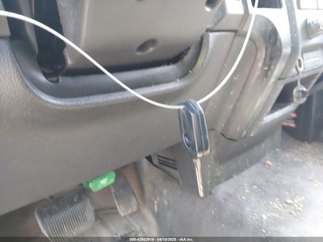 1FTNF1CF7EKE27942 Ford F-150 Xl