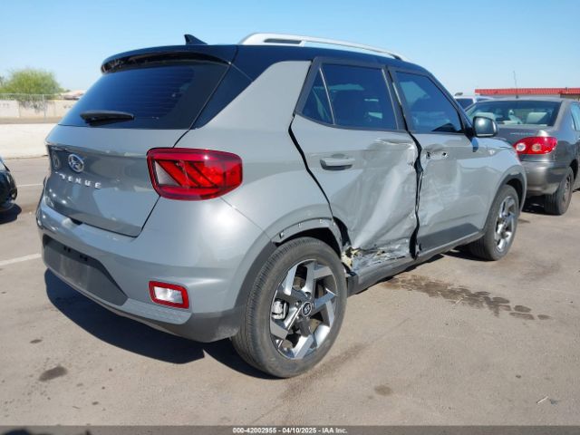 KMHRC8A3XNU182050 Hyundai Venue Limited