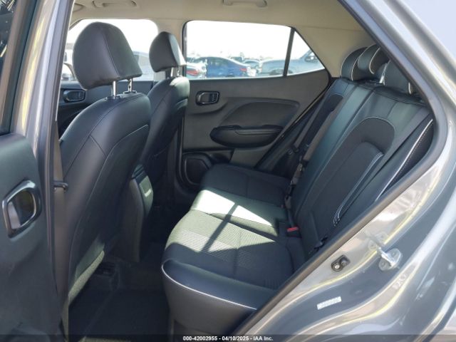KMHRC8A3XNU182050 Hyundai Venue Limited
