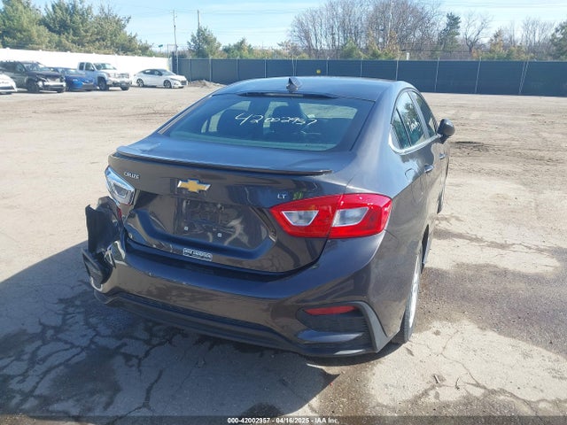 1G1BE5SM4H7180196 Chevrolet Cruze Lt Auto