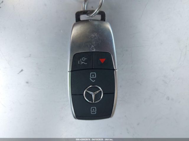 W1N4N4GB9SJ623740 Mercedes-Benz GLA 250
