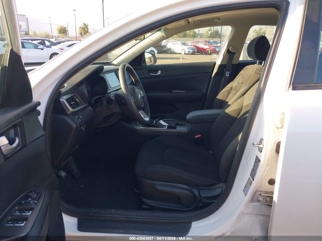 5XXGT4L38KG347239 KIA Optima Lx