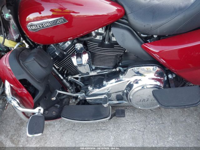 2022 HARLEY-DAVIDSON FLHTCUTG 1HD1MAF13NB856028 Photo 8