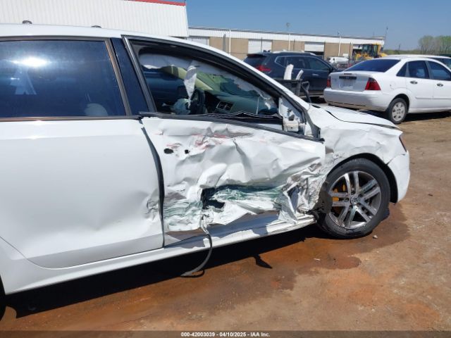 3VWD17AJ5EM267330 Volkswagen Jetta 1.8t Se