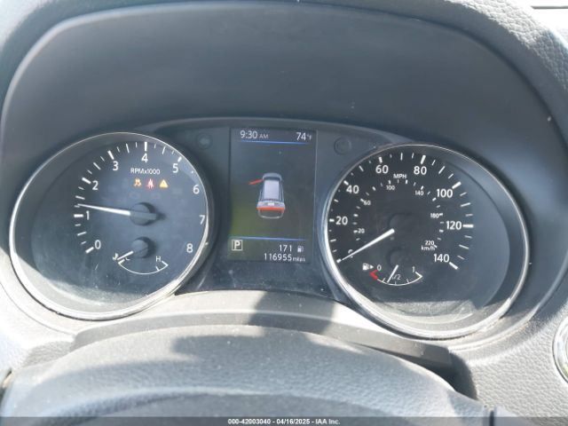 KNMAT2MT6JP563980 Nissan ROGUE SV