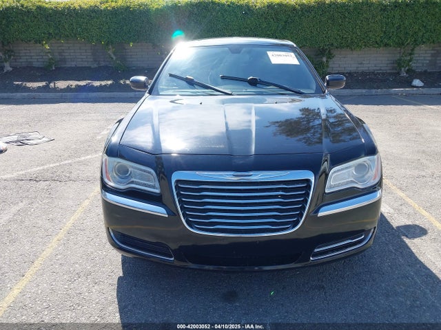 Chrysler 300 2014 2C3CCAAG9EH264914 Image 12