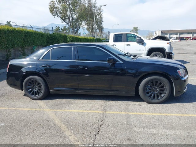Chrysler 300 2014 2C3CCAAG9EH264914 Image 13
