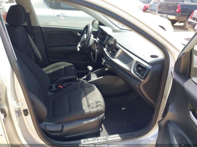 3KPA24AD6PE600384 KIA RIO LX
