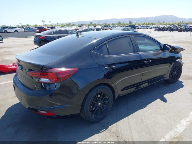 KMHD84LF4KU742734 Hyundai ELANTRA SEL