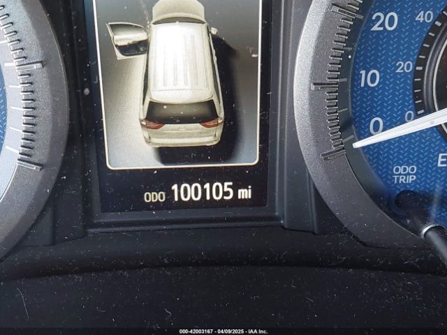 5TDYZ3DC4HS856263 Toyota Sienna Xle 8 Passenger