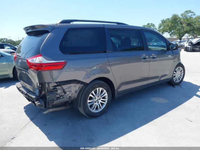 5TDYZ3DC4HS856263 Toyota Sienna Xle 8 Passenger