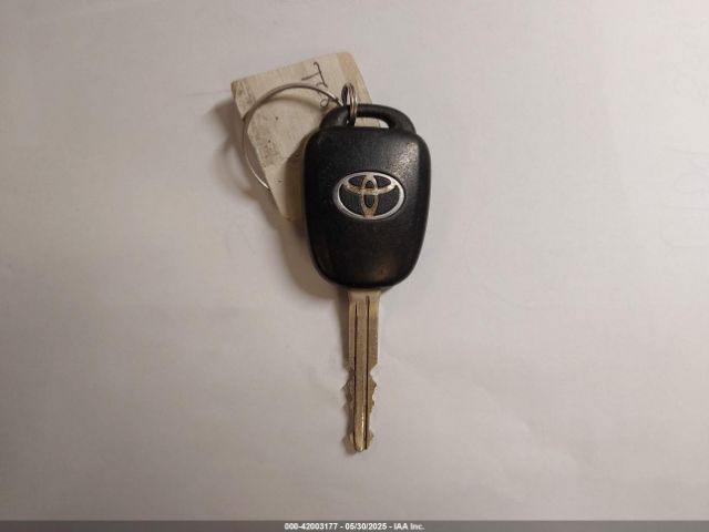 5TDZZRFH2KS300573 Toyota Highlander Le Plus
