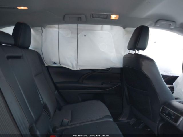 5TDZZRFH2KS300573 Toyota Highlander Le Plus