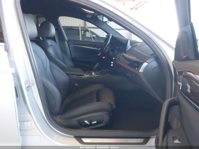 WBAJA5C50JWA37179 BMW 530I