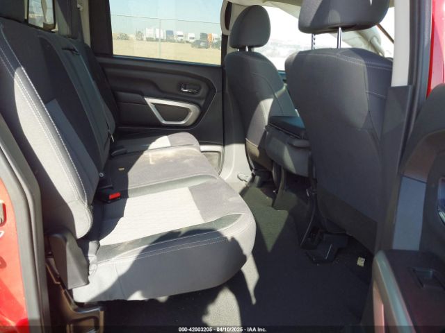 1N6AA1EC5NN104856 Nissan Titan Sv 4x4