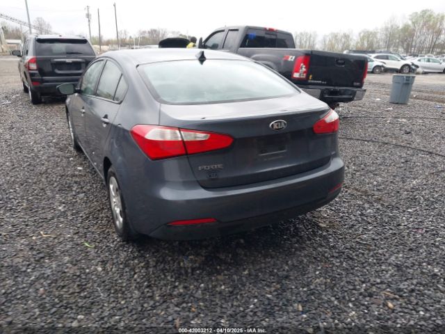 KNAFK4A69G5560835 KIA FORTE LX