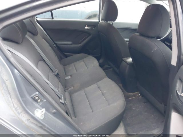 KNAFK4A69G5560835 KIA FORTE LX
