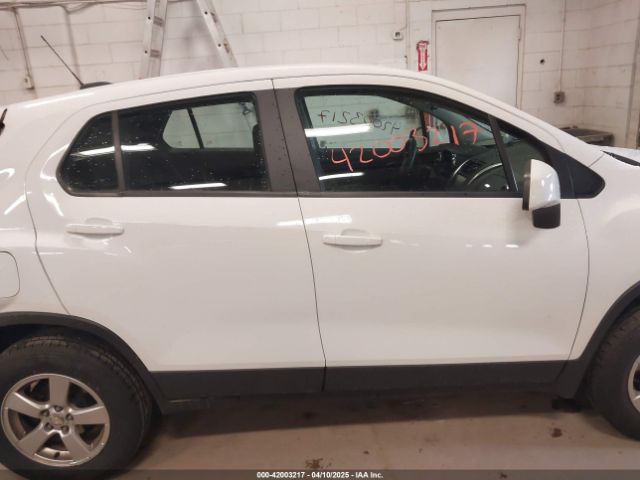 3GNCJNSB8GL266263 Chevrolet Trax 1ls
