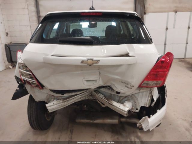 3GNCJNSB8GL266263 Chevrolet Trax 1ls