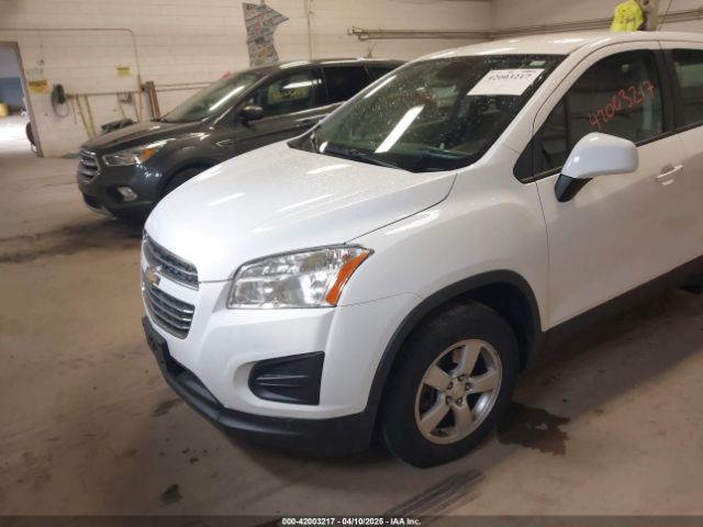 3GNCJNSB8GL266263 Chevrolet Trax 1ls