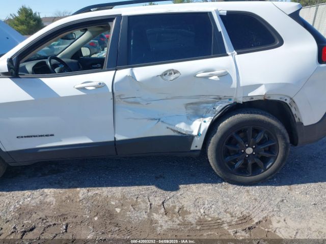 1C4PJMCS9EW309289 Jeep Cherokee Altitude