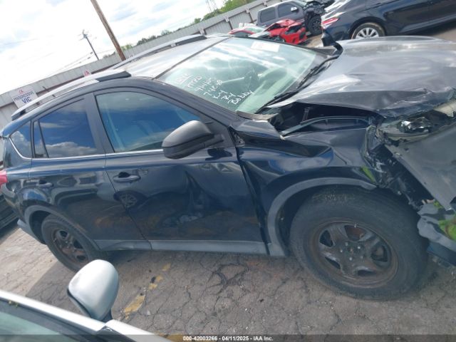 2T3ZFREV3EW081240 Toyota RAV4 LE