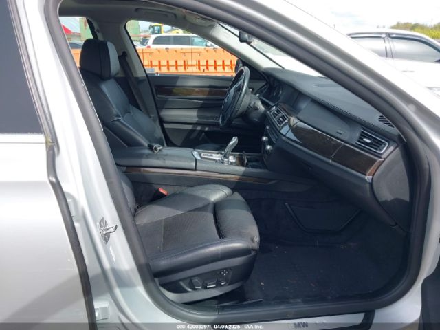 2011 BMW 740I WBAKA4C53BC612440 Photo 4