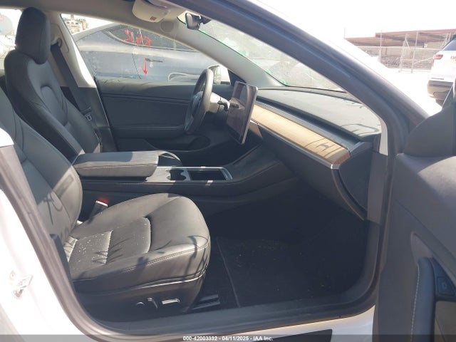 2021 TESLA MODEL 3 5YJ3E1EB3MF928214 Photo 4