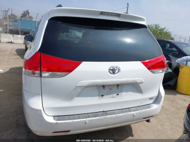 5TDYK3DC7ES461445 Toyota Sienna Xle V6 8 Passenger