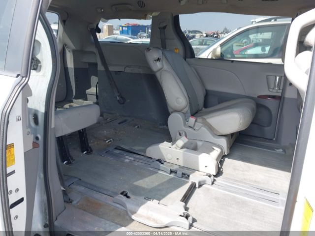 5TDYK3DC7ES461445 Toyota Sienna Xle V6 8 Passenger