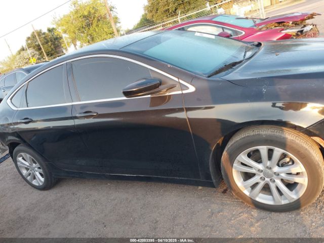 1C3CCCFB0GN195422 Chrysler 200 Touring