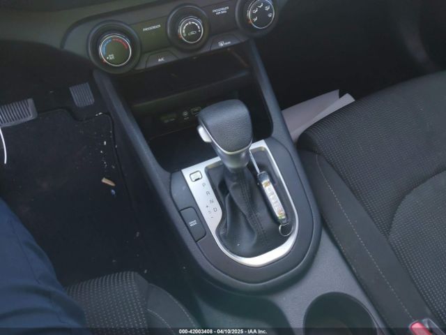 3KPF24AD4ME399523 KIA Forte Lxs