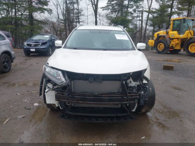 KNMAT2MV4FP531067 Nissan ROGUE SV