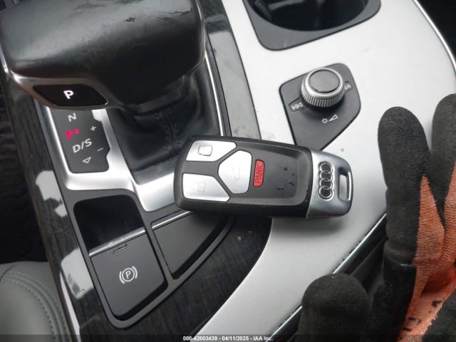 WA1LHAF75JD043432 Audi Q7 2.0t Premium