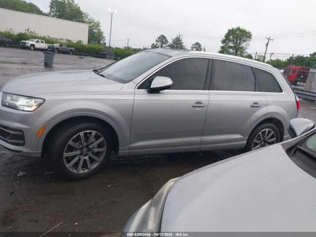WA1LHAF75JD043432 Audi Q7 2.0t Premium