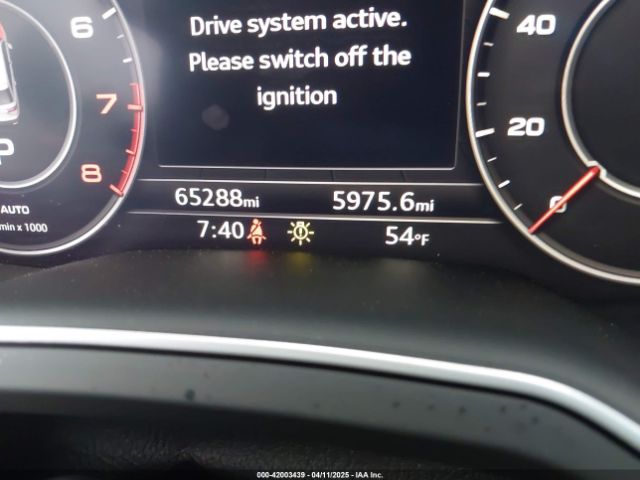 WA1LHAF75JD043432 Audi Q7 2.0t Premium