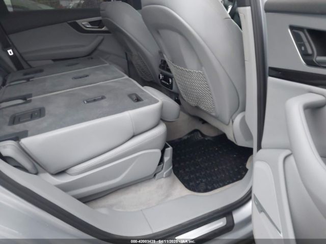 WA1LHAF75JD043432 Audi Q7 2.0t Premium