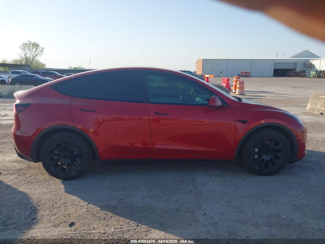 5YJYGDEE8MF210184 Tesla Model Y