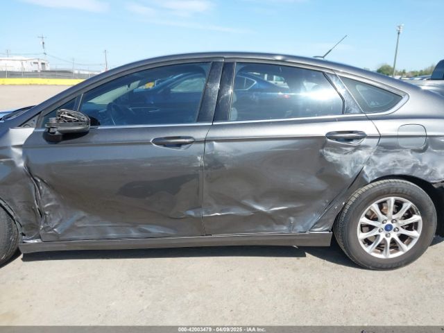3FA6P0G72HR190331 Ford FUSION S