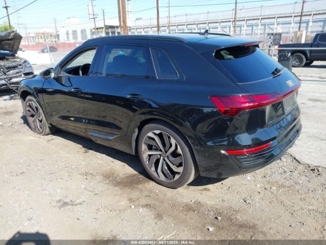 2024 AUDI Q8 E-TRON WA15AAGE5RB058692 Photo 2