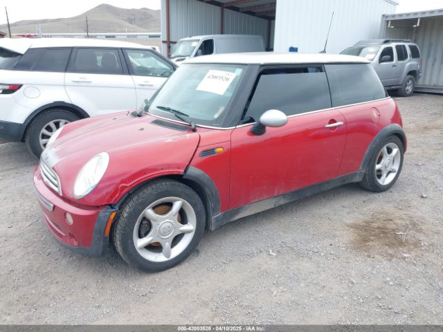 2006 MINI COOPER WMWRC33516TK65263 Photo 1