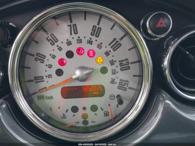 2006 MINI COOPER WMWRC33516TK65263 Photo 6